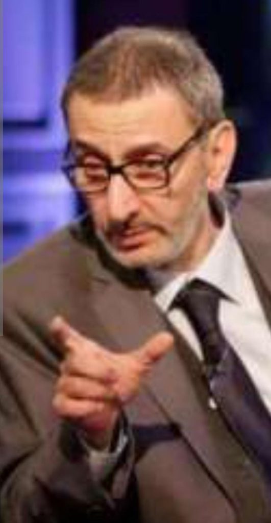 IMG-20250726-WA0033-531x1024 السيدة فيروز في ظلّ العناية الإلهية والرعاية الطبيّة العاجلة...