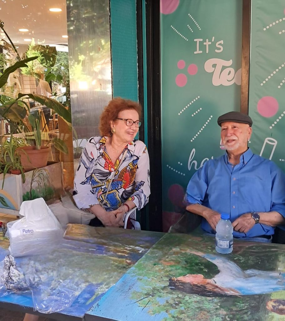 IMG-20251030-WA0031-1-911x1024 د. جاكلين قبيسي حورية الأزرقين..